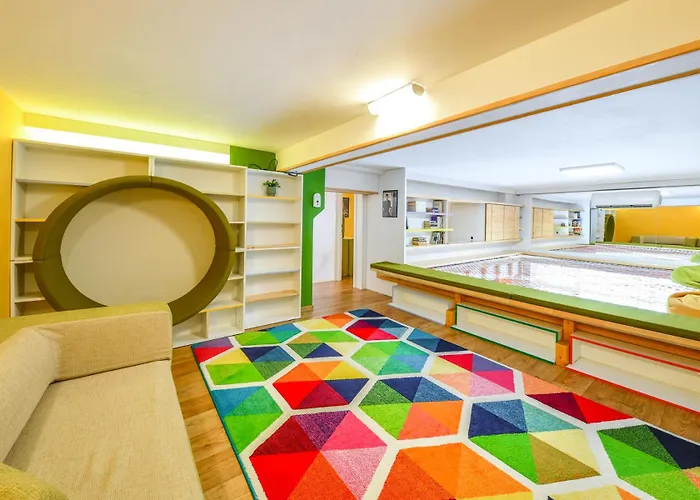 Апартаменти The Movie *