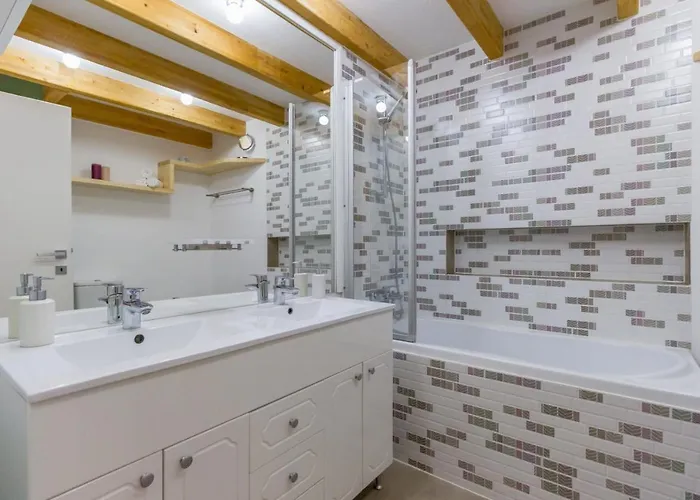 Апартаменти The Movie *